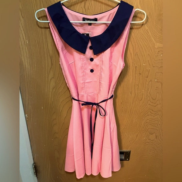 Pink and navy brunch dress, women’s medium, NWT - Picture 3 of 4